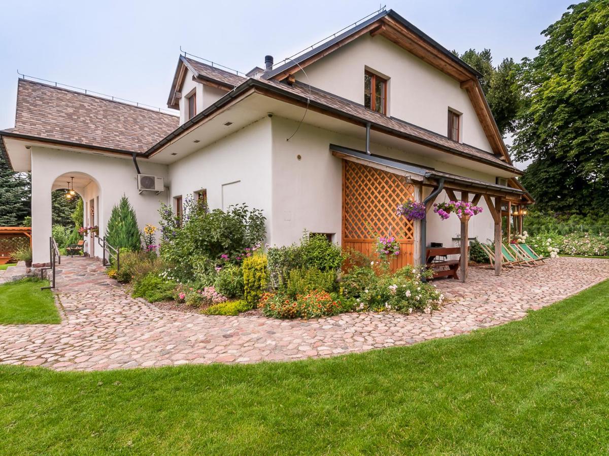 Pensjonat Dworek Polski Chojno  Exterior photo